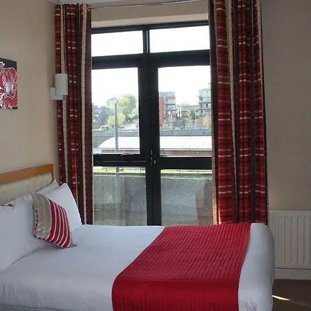 Hotel The Pier Limerick