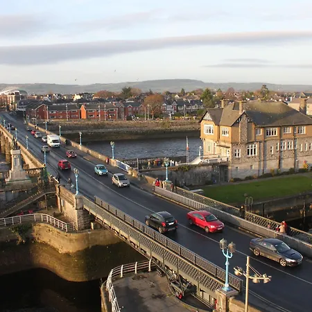 Hotel The Pier Limerick