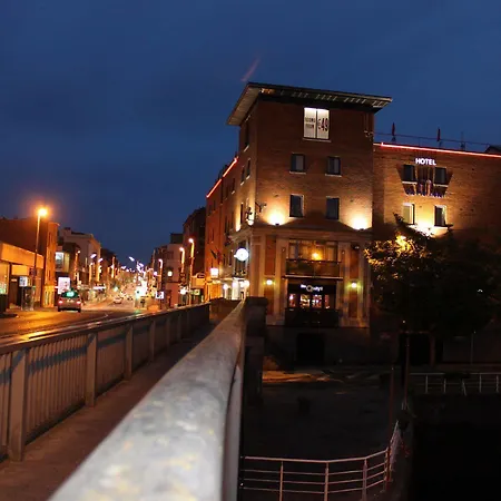 Hotel The Pier Limerick Junction