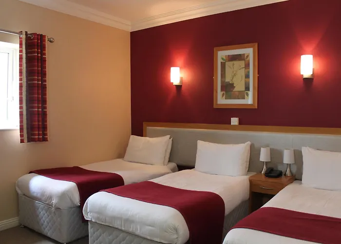 The Pier 3* Limerick Junction