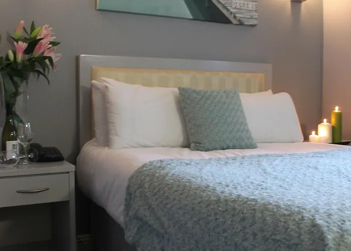 The Pier 3* Limerick Junction