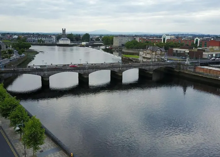 酒店 The Pier Limerick Junction