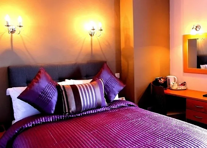 The Pier 3* Limerick Junction