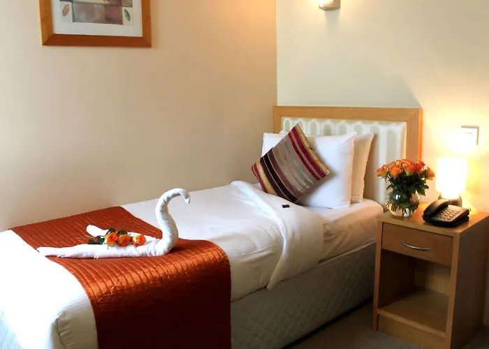 The Pier Limerick Junction